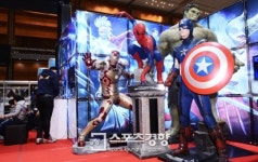 [SK포토]‘키덜트 앤 하비’ 미리 한국 방문한 어벤져스 군단들