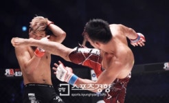 [SK포토]로드fc 이광희 대 권아솔, 발차기 방어