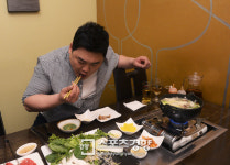 [SK포토]김준현, 사르르 녹는 샤브샤브
