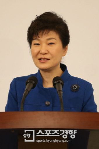 수원서 42번째 메르스 확진자… 박근혜, “청년들 다 중동 가 텅텅 빌 정도로”