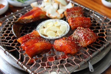 복날 삼계탕은 옛말? 젊은층은 전복·장어!