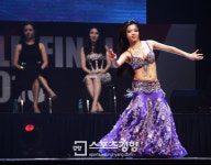 [스포츠경향 포토]‘에임하이 월드 파이널’ 화려한 벨리 댄스의 향연