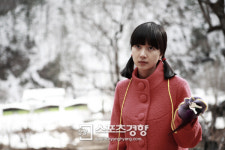 ‘봉만대의 여인’된 신예 한제인, 영화 ‘덫’ 시사회장에서 눈물 ‘글썽’