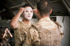 ‘태양의 후예’ 진구, 마스크 팩 하나 붙였을 뿐인데…귀엽지 말입니다