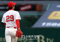 SK 김광현 101승, 정의윤 27타점째 넥센에 5-1 승리