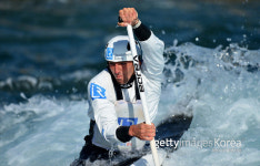 [리우 올림픽] 아버지가 조종한 비행기 타고 리우 입성한 英카누선수