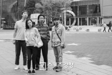 이색소재로 승부수 던진 저예산영화, ‘죽여주는 여자’ ‘걷기왕’ ‘그물’ ‘춘몽’
