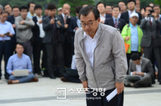이정현 새누리 국감 복귀 권유 의원 총회서 ‘거부’