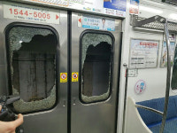 부산 지하철 당리역 부근서 환풍기 넘어져 전동차와 쾅…아찔했던 현장 사진 보니