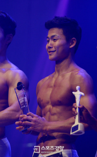 [2017 머슬마니아] 세월호 퍼포먼스 펼친 최시훈, 피트니스 그랑프리 차지