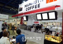 [스포츠경향 포토]북적이는 매머드커피 부스