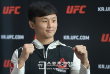 초반 승기 최두호, 노련한 스티븐스 반격에 TKO패…UFC 2연패