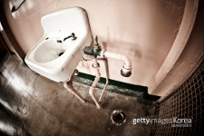 대학병원 화장실서 60대 숨진 채 발견…머리에 비닐 씌워져