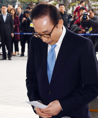 청와대, MB 검찰 소환에 “입장 없다”