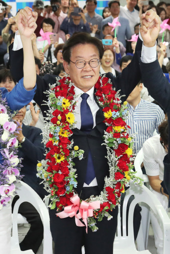 [6·13 지방선거] 이재명, 당선 유력 소감 “여러 가지 논란 있었지만…”