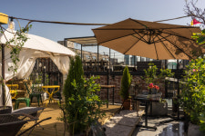 루프탑라운지에서 즐기는 러시아 월드컵…연남동 ‘티토하우스’