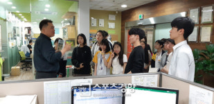 충훈고 ‘4B’ 학생들, 성우애드컴에서 직업체험