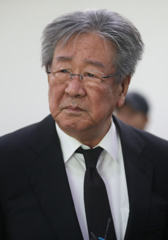 故 신성일 빈소 조문 행렬…최불암·신영균·이순재·안성기 등 영화인들 발길 이어져