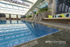 초등학교 수영장 건설, 학생뿐 아니라 지역민 전체를 위해 이뤄져야한다 [김세훈의 스포츠IN]