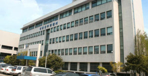 “신내림 받았다”며 상가 화장실 불 지른 20대