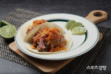 ‘변해야 산다’ 롯데백화점, ‘갬성푸드’ 팝업 행사 열어