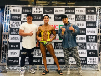 포즈 취하는 김상엽·김종경 [스경포토]