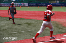 [파주시장기 봄날야구] 파주리틀 최민혁, 감독이 보고 있어! [스경포토]