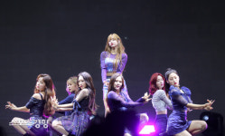 오마이걸 스케줄 강행 논란에 소속사, 콘서트 일정 연기 “컨디션 조절 일환”