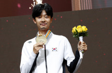김현섭, 감격의 세계선수권 동메달…한국 육상 열악한 저변은 여전
