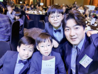 “언제 이렇게 다 컸대 ㅠㅠ”송일국, ‘삼둥이’ 대한·민국·만세 폭풍 성장 근황 공개 [SNS는 지금]