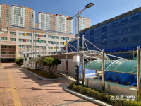 [김세훈의 스포츠IN] ‘화단도 없고 운동장 반토막’ 부천 버들·산들초의 안타까운 사연