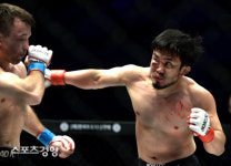 [스경포토] 펀치 적중시키는 고기원