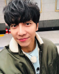 “전 한국입니다!!!”…‘인간부적’ 이승기, 현재 위치 공개에 누리꾼 안심 [SNS는 지금]