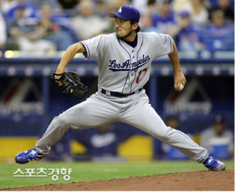 NPB 라쿠텐 이시이 단장 감독도 겸임…日 매체 “사상 최초 사례”