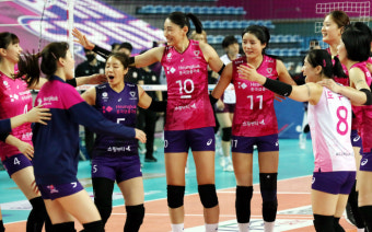 김연경 20득점 흥국생명, 인삼공사 꺾고 14연승 여자부 통산 최다기록 동률