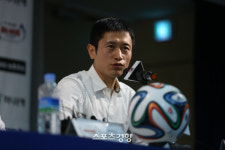 한일 월드컵 4강 주역 이영표, 강원 FC 새 대표이사로 내정