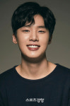 [단독]김동희, ‘엘리트 학생복’ 광고 중단