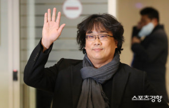 봉준호 “미국 영화인들, 아시안 증오범죄에 맞서야”