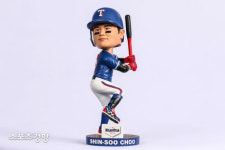 추신수 버블헤드, 6일 텍사스 홈구장에 등장…전광판에서 인사말도