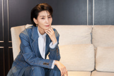 김서형 “‘마인’ 서형앓이? ‘K-트 블란쳇’ 되야죠” [인터뷰]