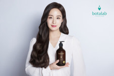 김태희, 2년 연속 리만코리아 보타랩 전속모델로 활약