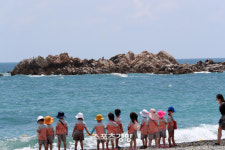 코로나 걱정 훌훌…경주 바다에서 즐기는 여유와 휴식