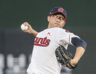 롯데, KT에 6-2 강우콜드 승리…박세웅, 시즌 5승
