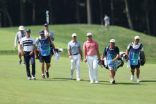 ‘호쾌한 파4홀 원온 이글’ 임성재, BMW 챔피언십 1R 공동 7위 출발