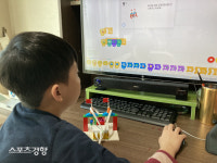 복잡한 코딩을 레고로…레고 에듀케이션 스파이크 에센셜 [신박한 리뷰]