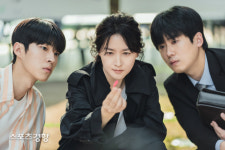 ‘구경이’ 성초이 작가 “‘구경이’는 절망 속에서 사랑을 놓지 않으려는 안간힘” [단독인터뷰 ①]