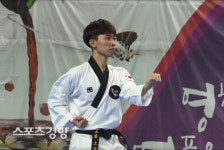 강완진·곽여원, 아시안게임 태권도 품새 남녀 국가대표 선발