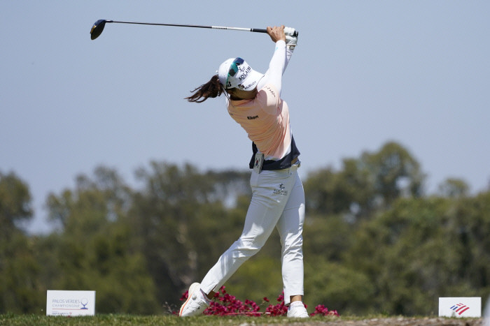 한국여자골프선수 고진영, LPGA 투어 파운더스컵 준우승으로 세계 랭킹 7위 돌파!