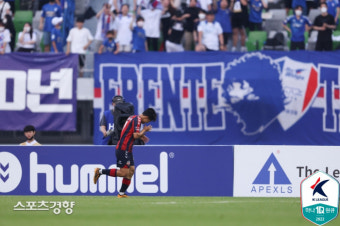 ‘이승우 4경기 연속골’ 수원 FC, 수원 더비서 3-0 완승[스경X라이브]