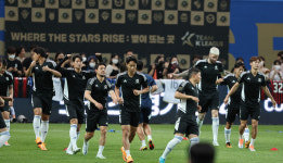 먹구름 잔뜩이지만···팀 K리그 향한 팬들의 열정은 ‘맑음’[스경X현장]